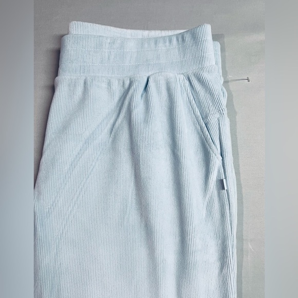 Mondetta Women's Corduroy Wide Leg Light Blue Pants NWOT - Picture 5 of 5